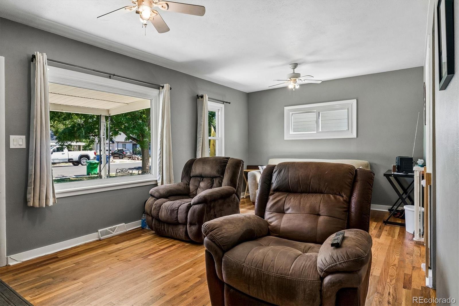 3025 S Delaware St, Englewood, CO 80110