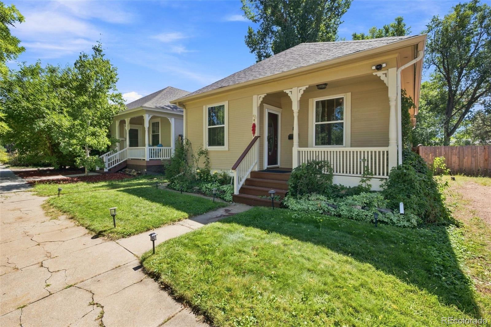 421 E Caramillo St, Colorado Springs, CO 80907