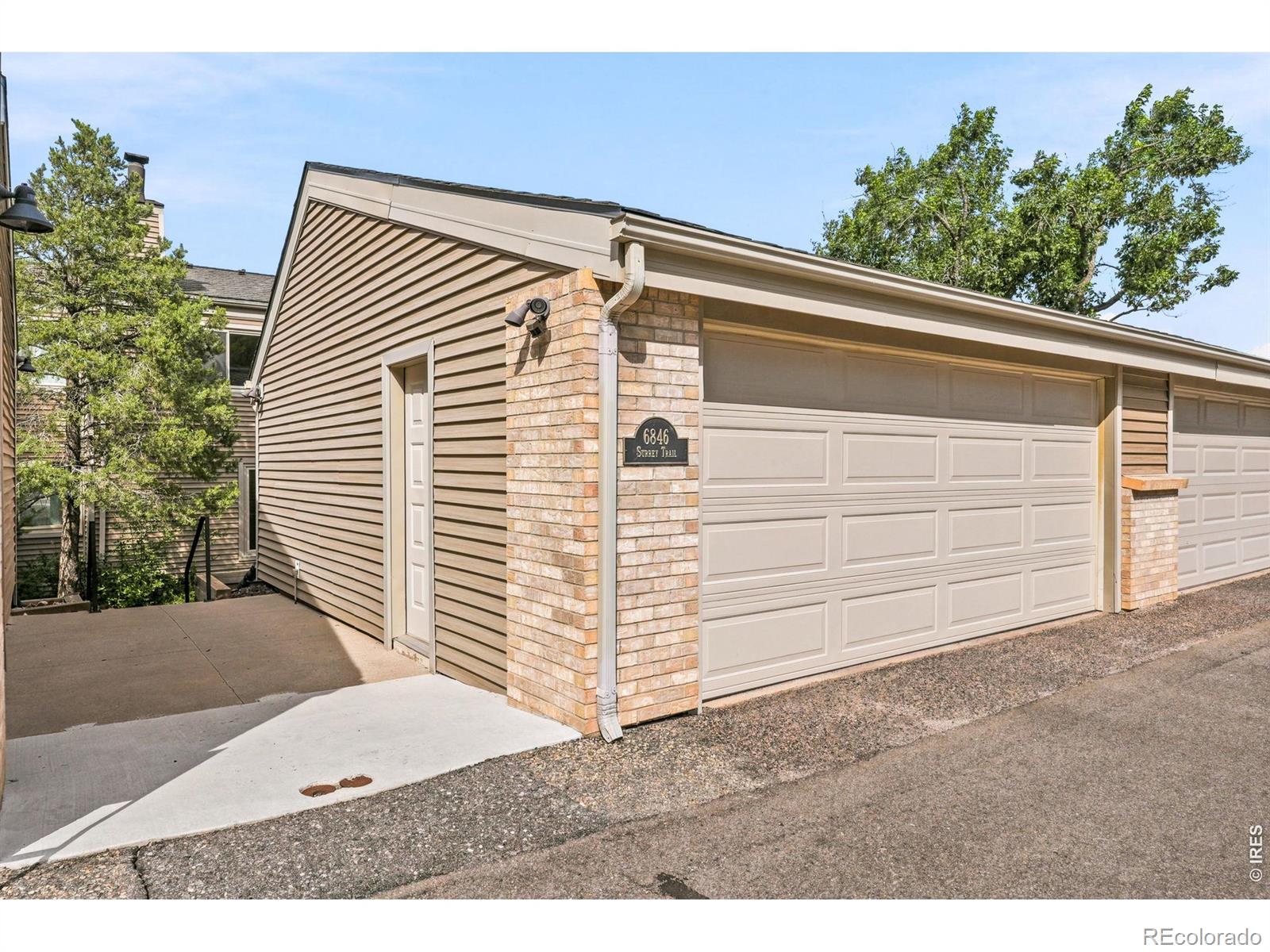 6846 Surrey Trl, Littleton, CO 80125