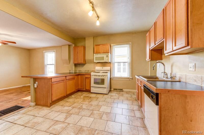 4975-4979 King St, Denver, CO 80221