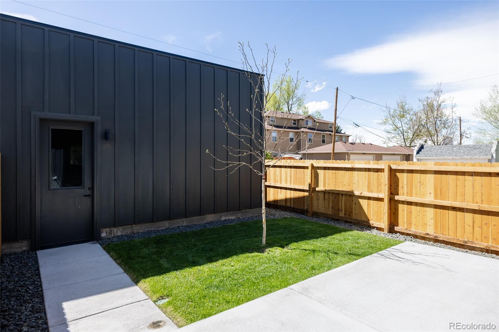 2433 S Cherokee St, Denver, CO 80223