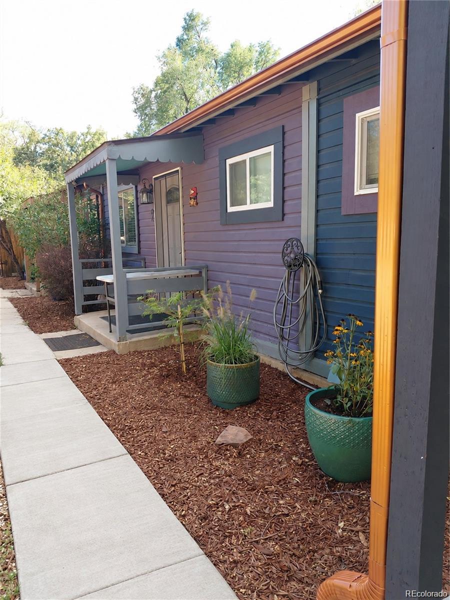111 Crystal Park Rd, Manitou Springs, CO 80829