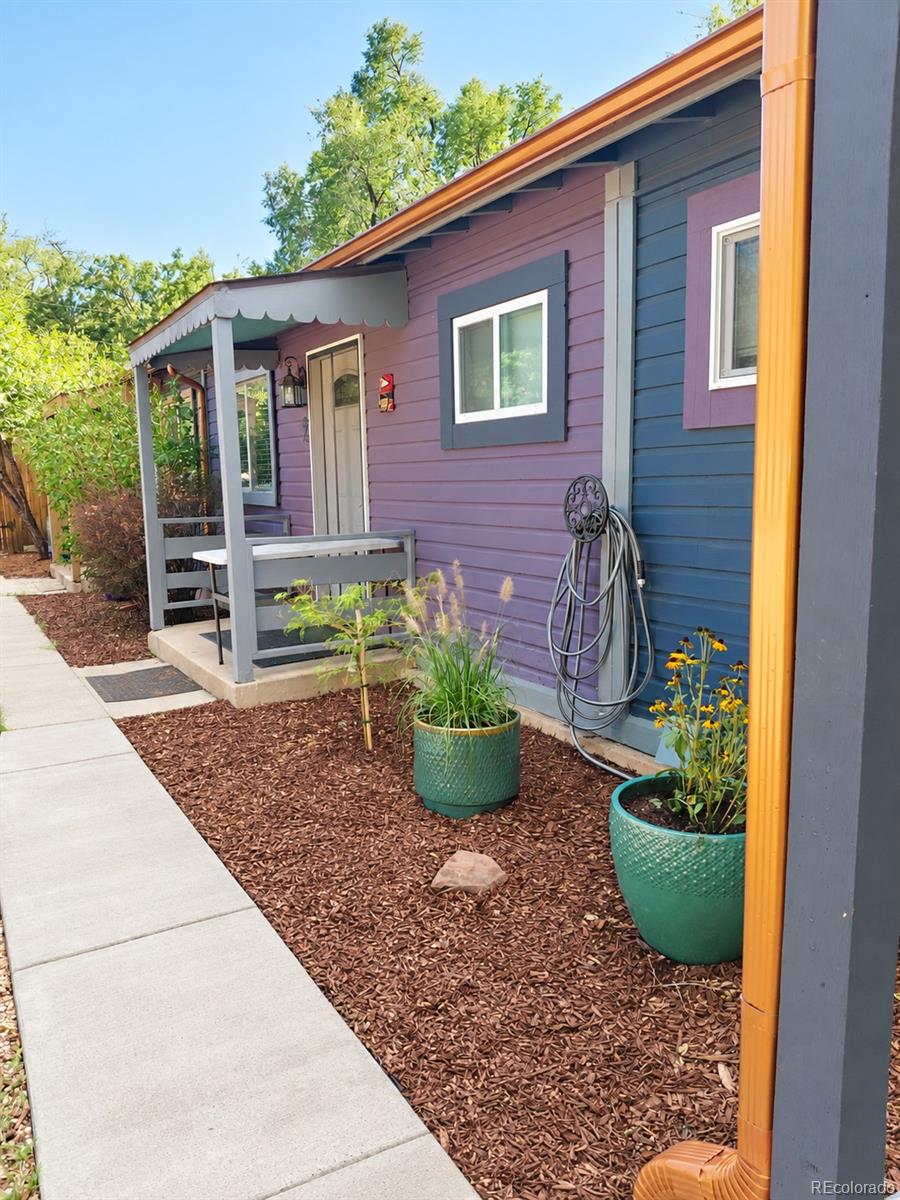 111 Crystal Park Rd, Manitou Springs, CO 80829