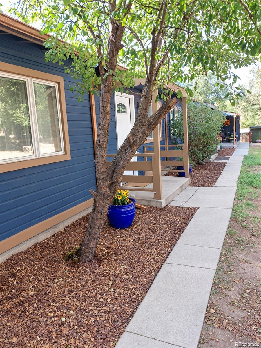 111 Crystal Park Rd, Manitou Springs, CO 80829