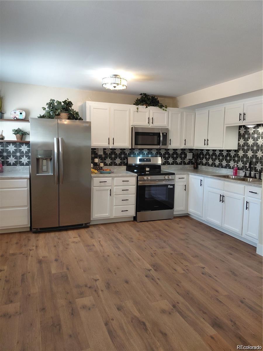 111 Crystal Park Rd, Manitou Springs, CO 80829