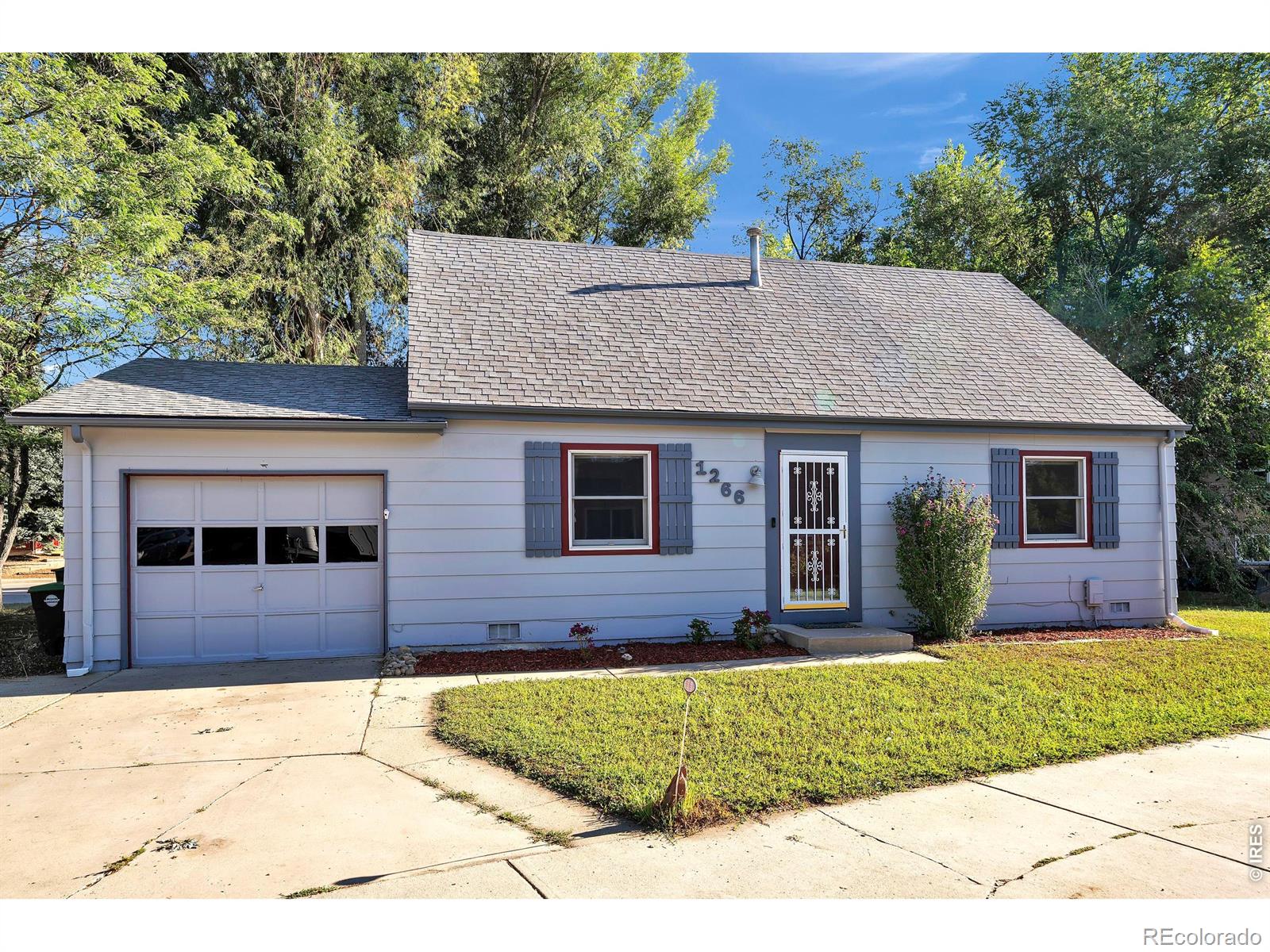 1266 Lanyon Ln, Longmont, CO 80503