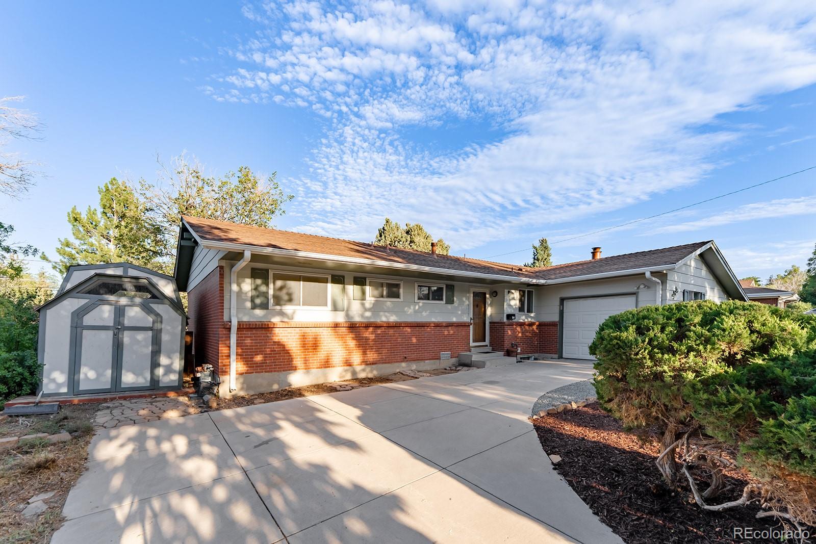 364 S Xanadu St, Aurora, CO 80012