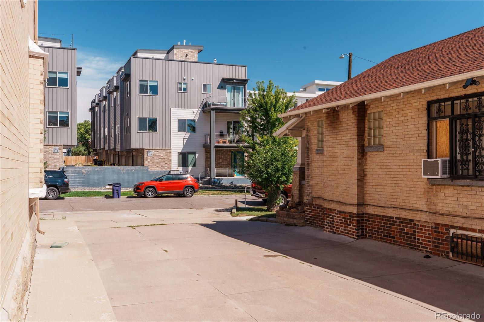 2742 W 24th Ave, Denver, CO 80211