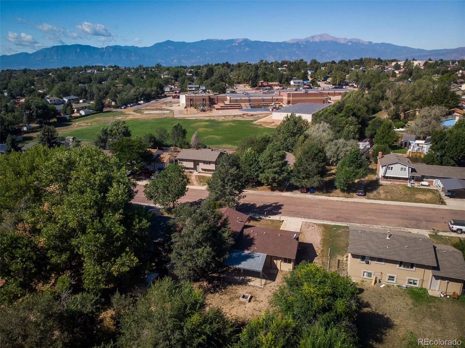 1675 Mineola St, Colorado Springs, CO 80915
