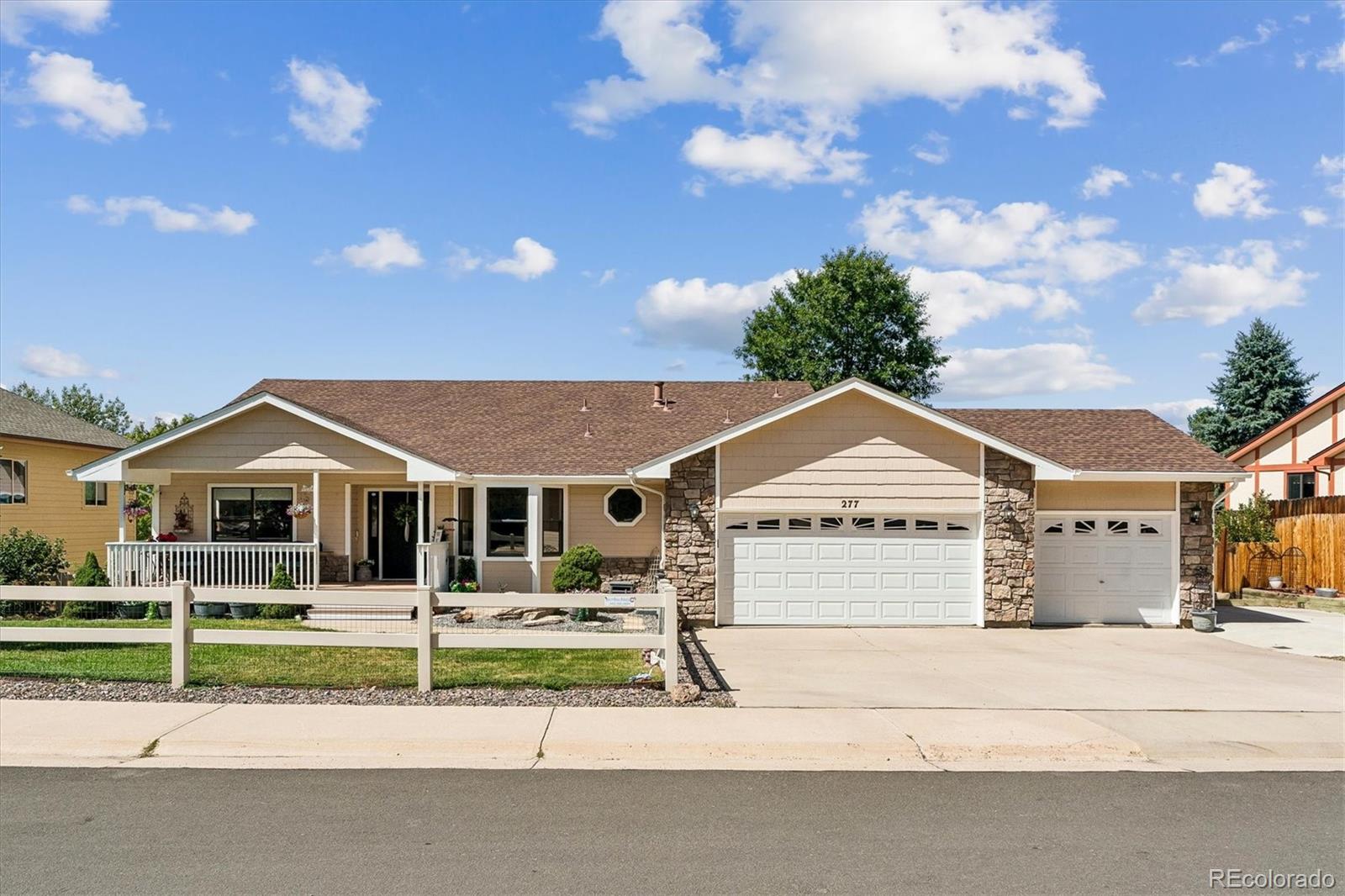 277 S Larkspur Dr, Castle Rock, CO 80104