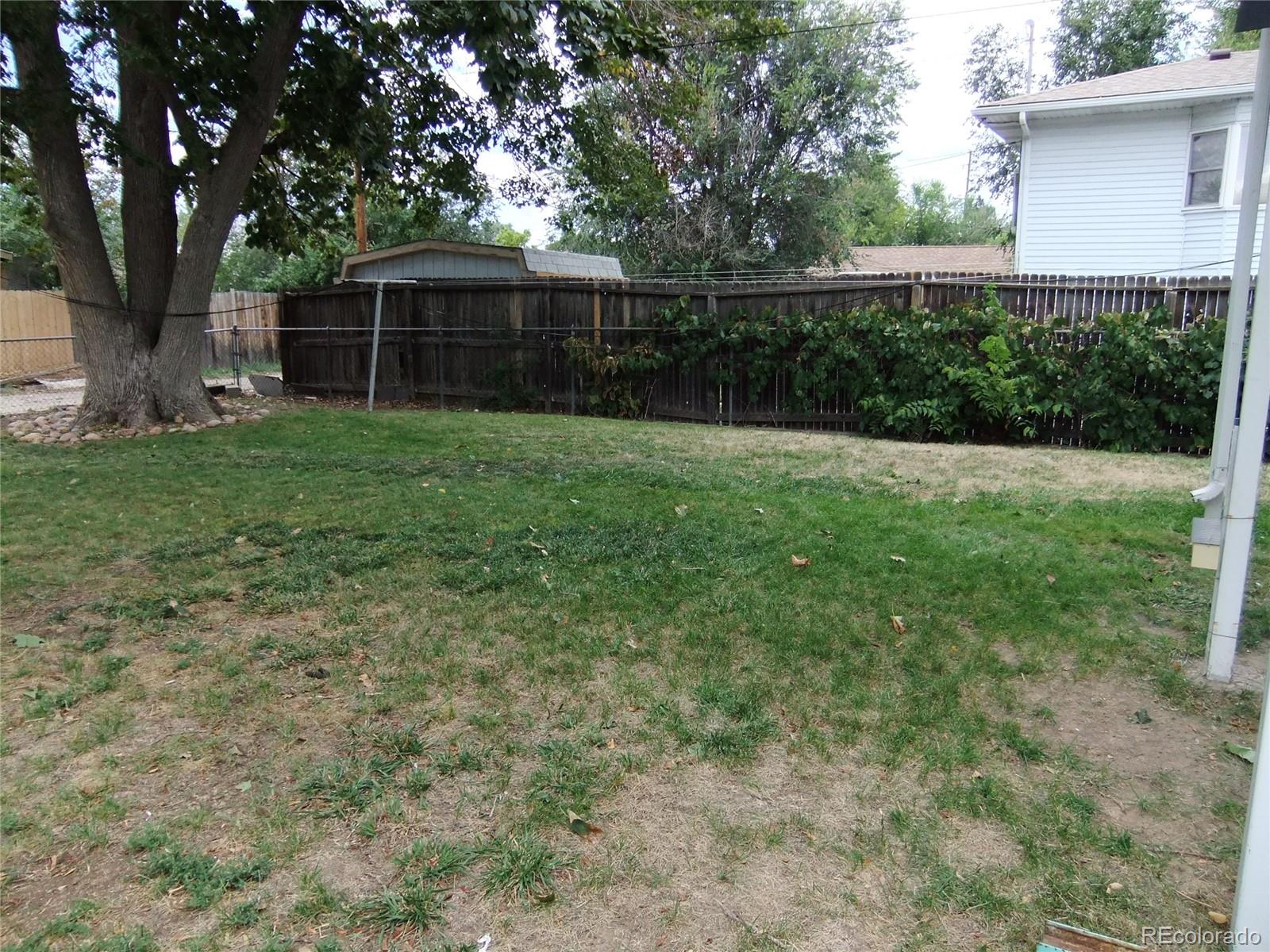 1355 Hanover St, Aurora, CO 80010