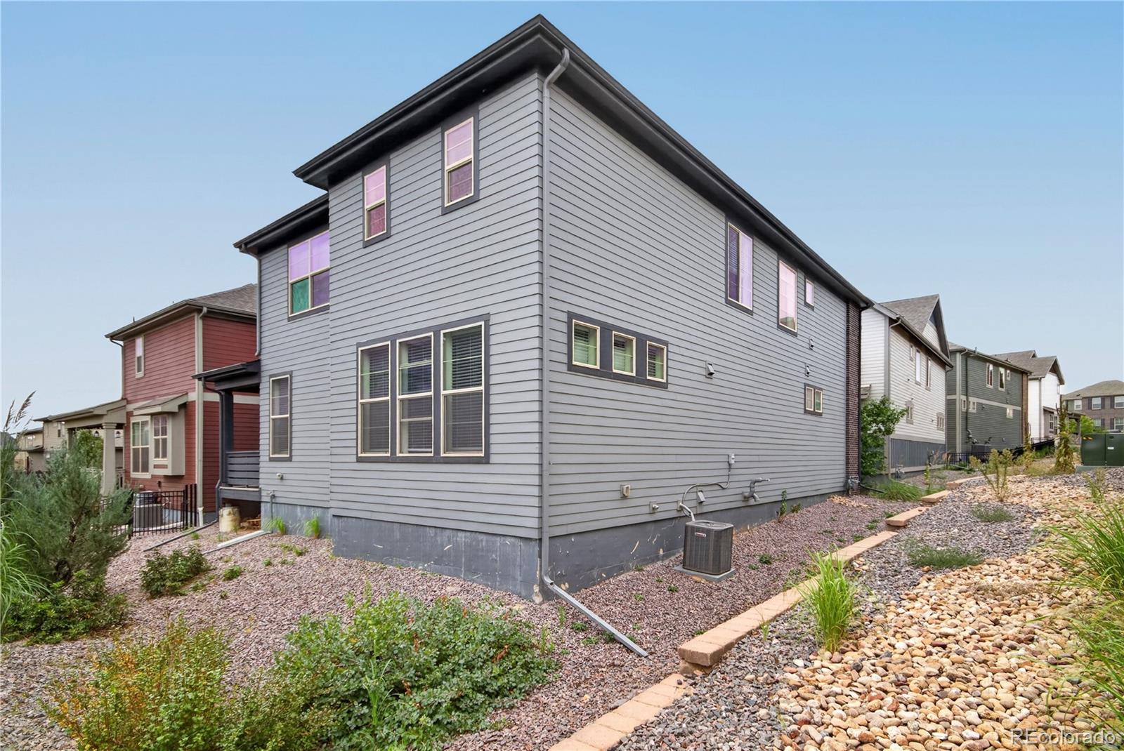 9725 Bennett Peak St, Littleton, CO 80125
