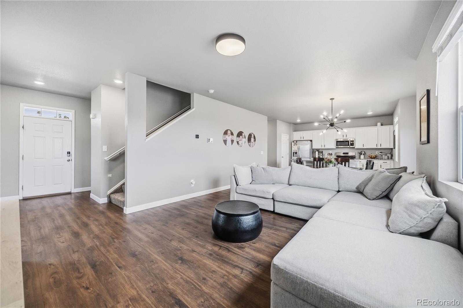 5849 Point Rider Cir, Castle Rock, CO 80104