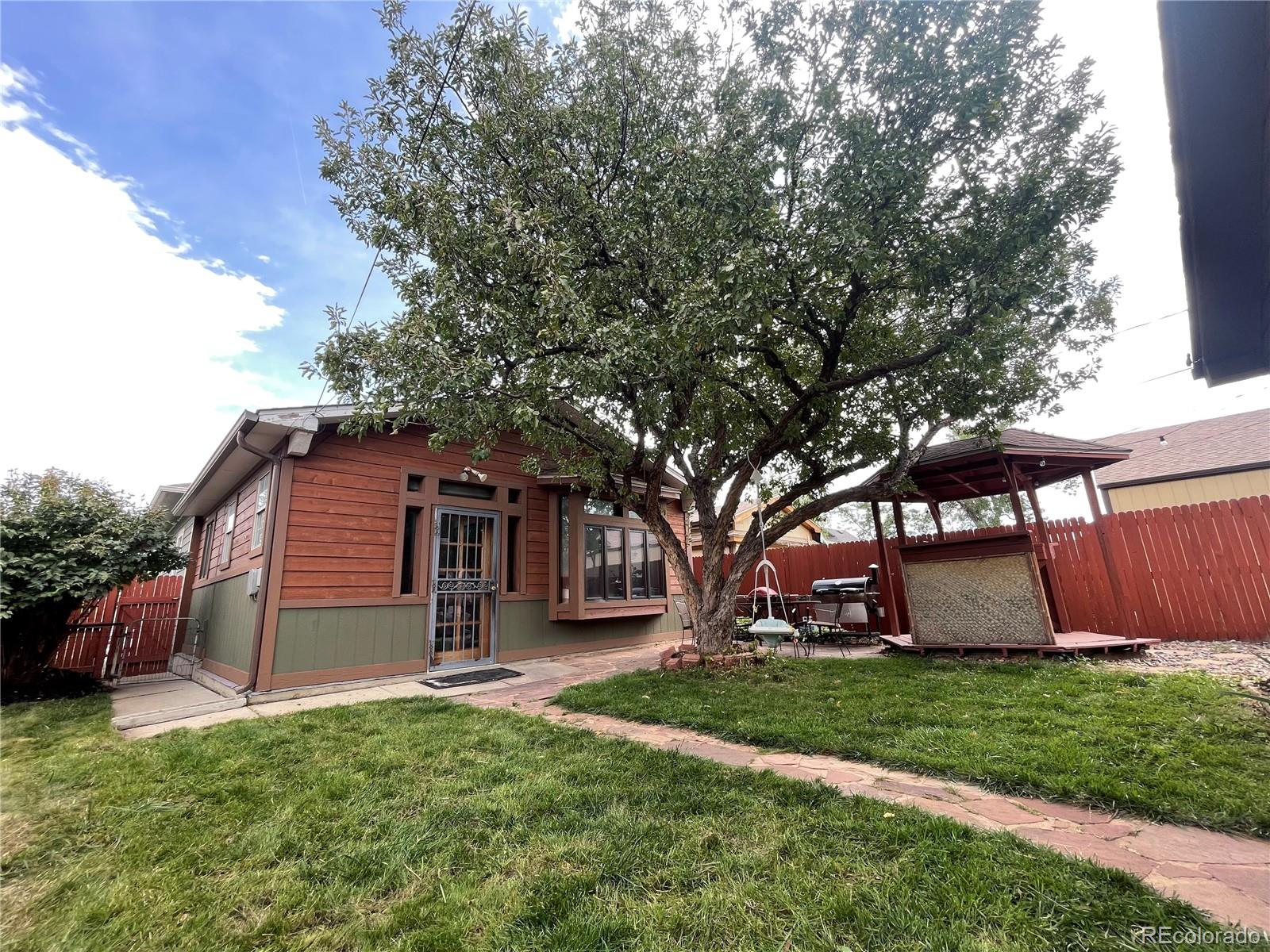 4851 Knox Ct, Denver, CO 80221
