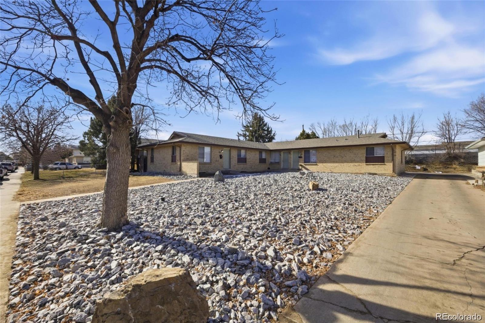 43 Lansing St, Aurora, CO 80010