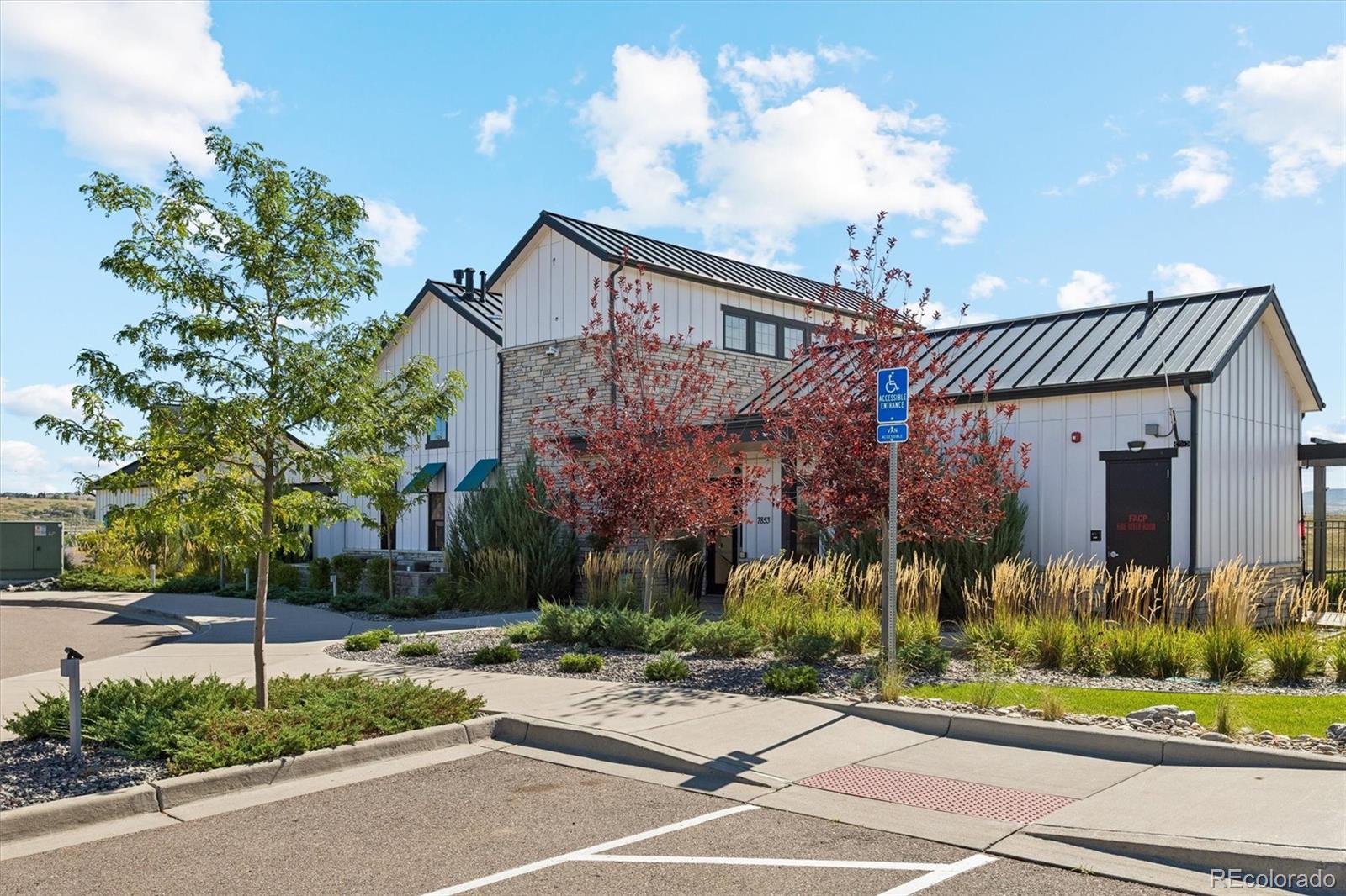 7442 Whiteclover Trl, Littleton, CO 80125