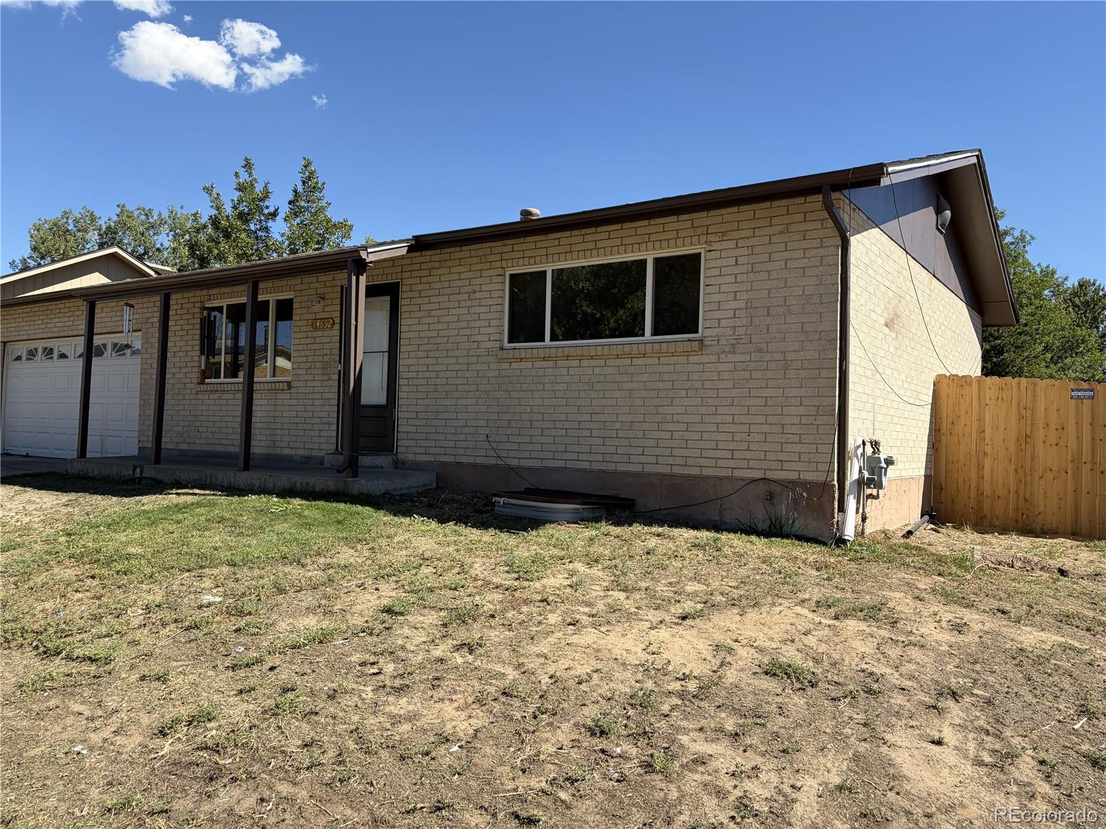 14852 Pensacola Pl, Denver, CO 80239