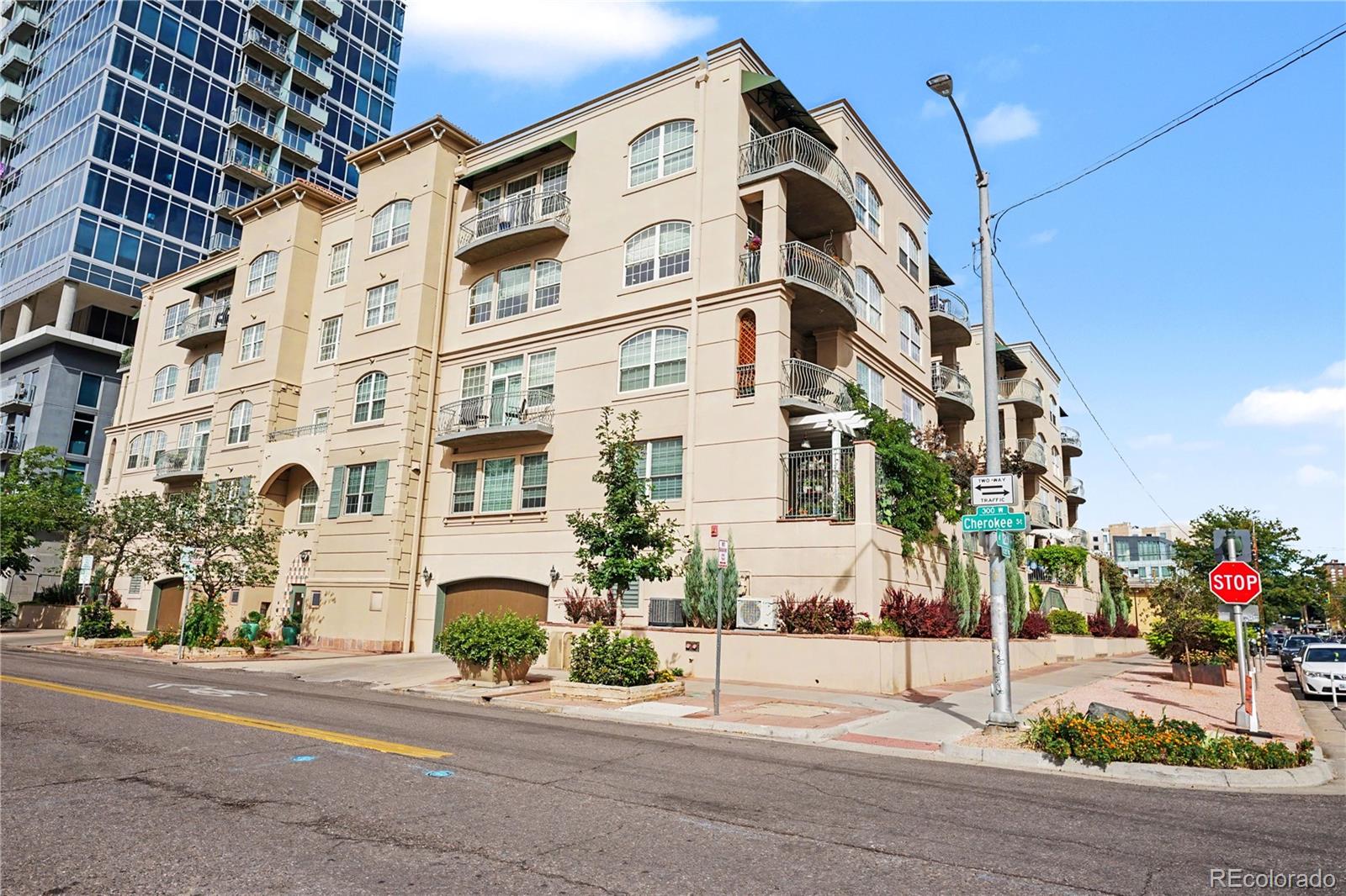 1200 N Cherokee St #404, Denver, CO 80204