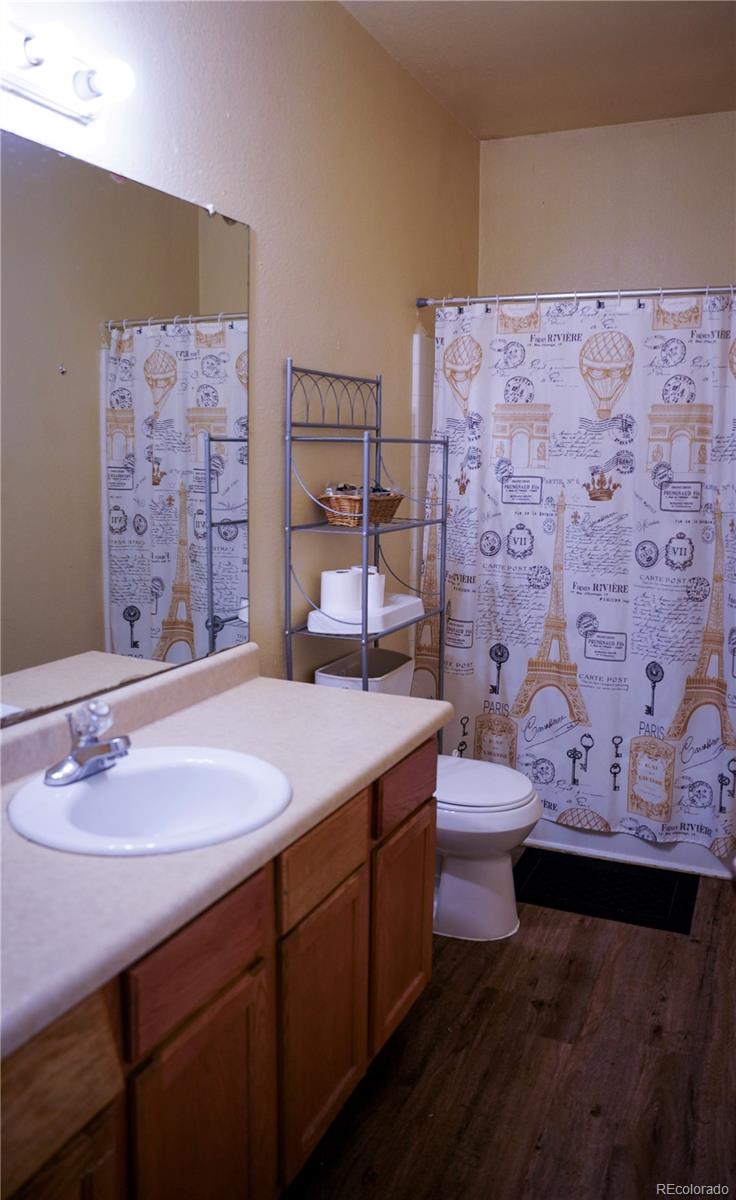 4582 W Alameda Ave, Denver, CO 80219
