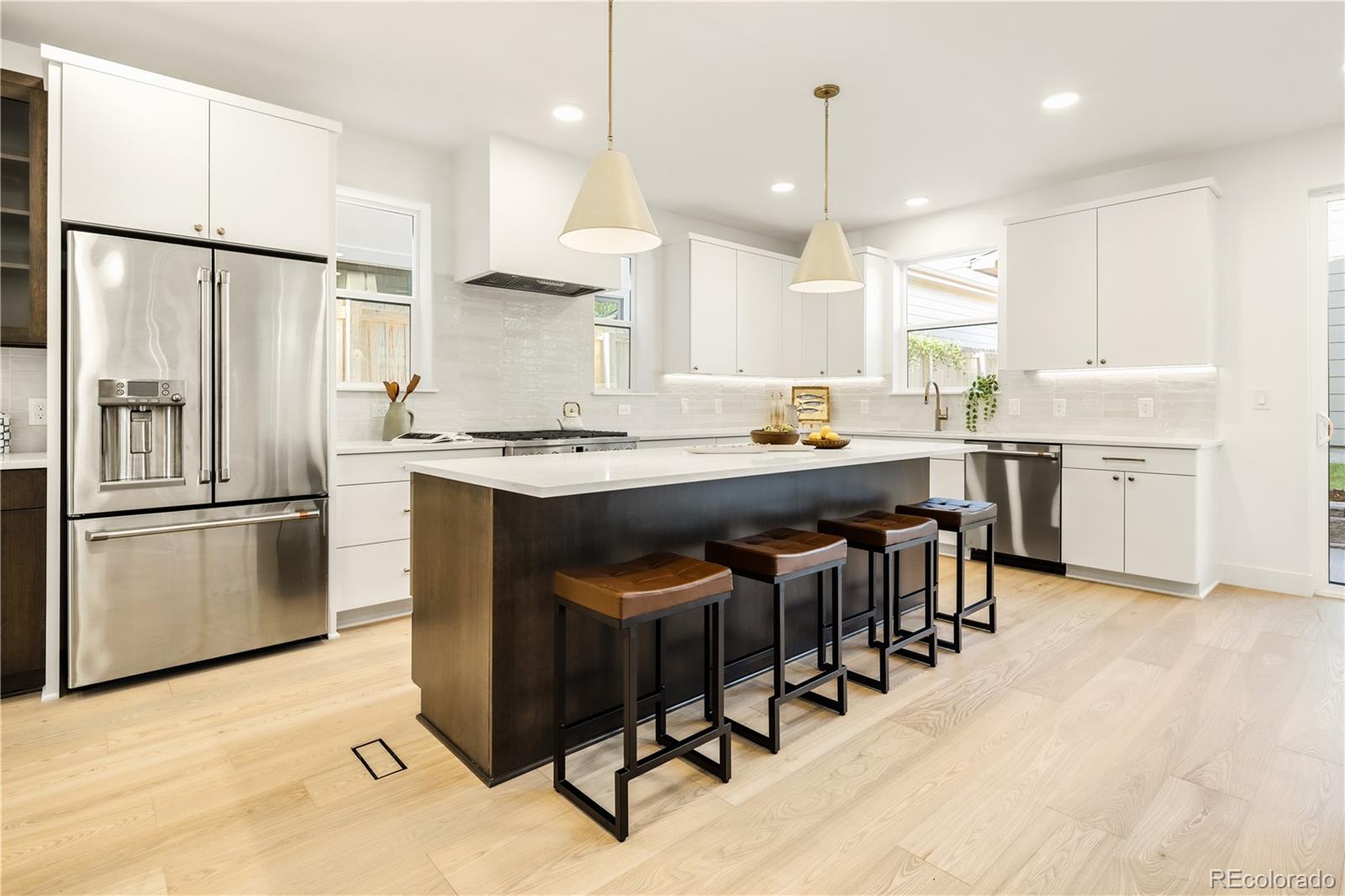 1621 Yates St, Denver, CO 80204