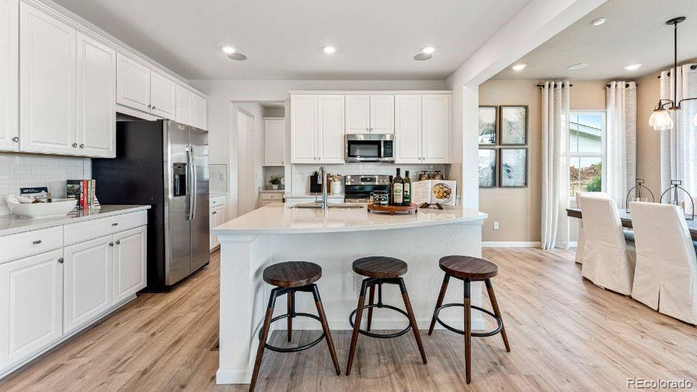 3221 N Elk Way, Aurora, CO 80019