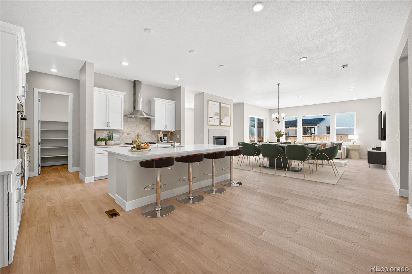 16656 W 93rd Pl, Arvada, CO 80007