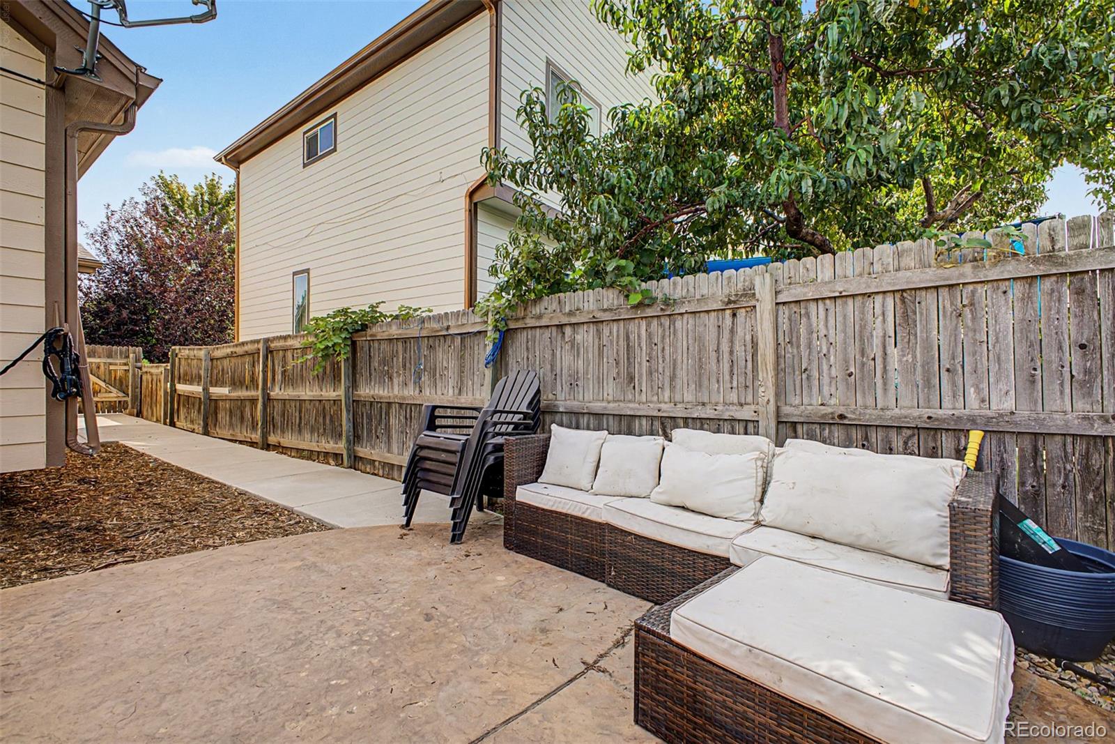5543 Hannibal Ct, Denver, CO 80239