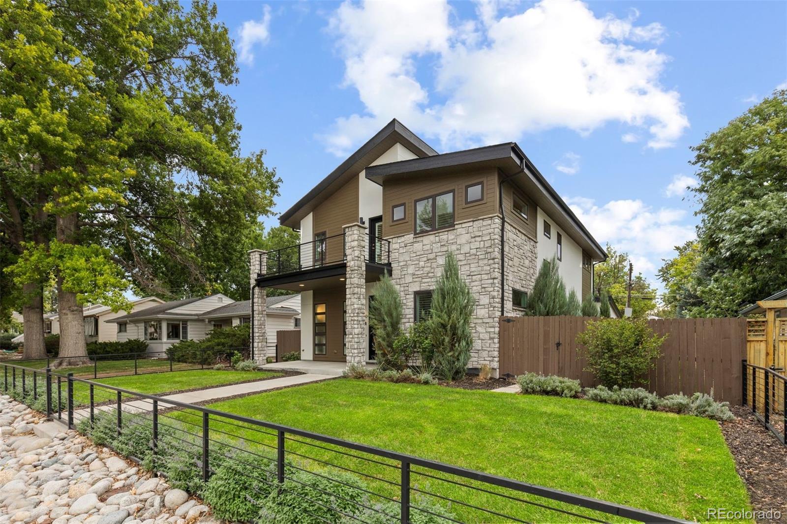 1560 S Monroe St, Denver, CO 80210