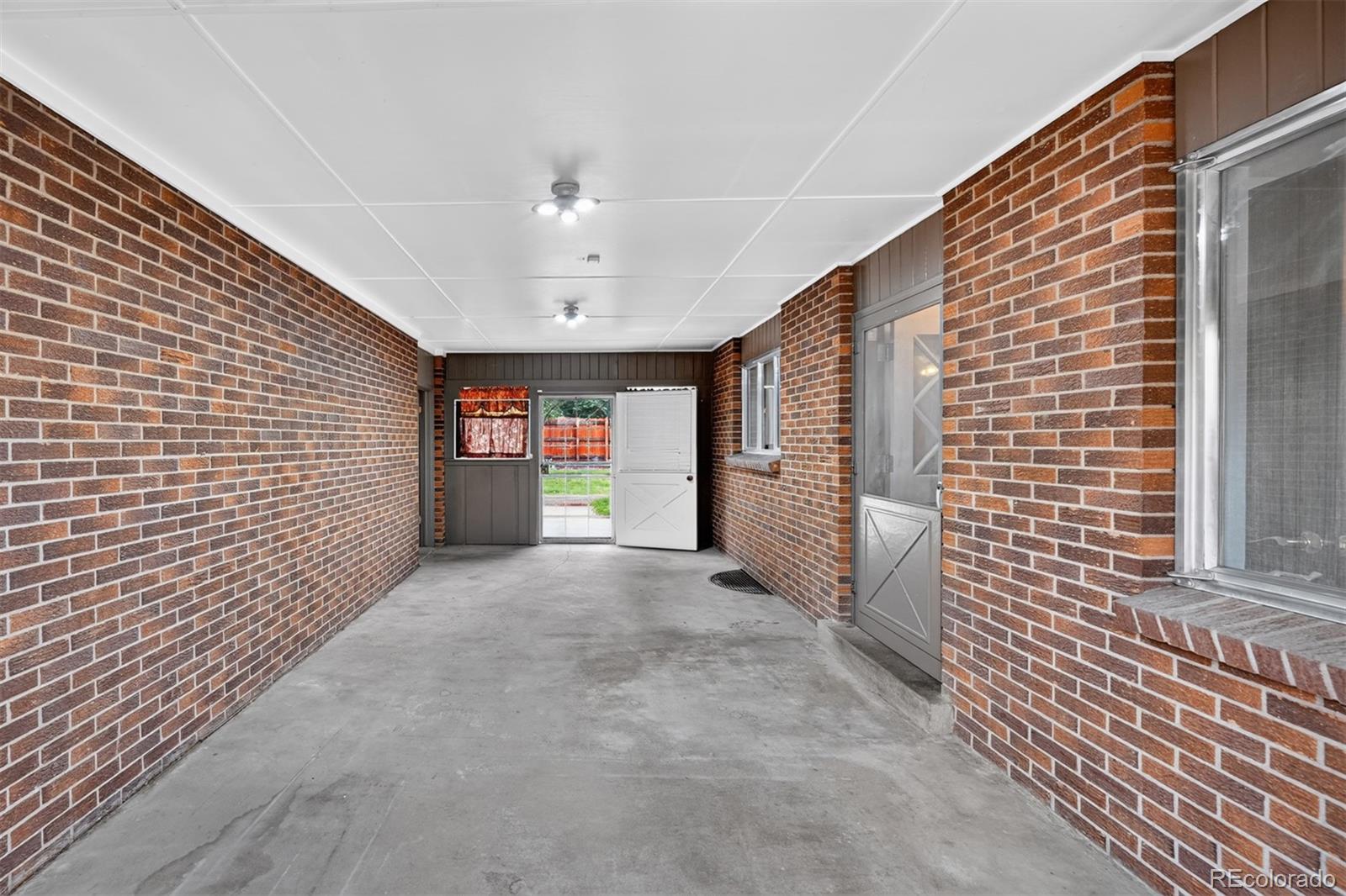 2124 S Fenton St, Denver, CO 80227