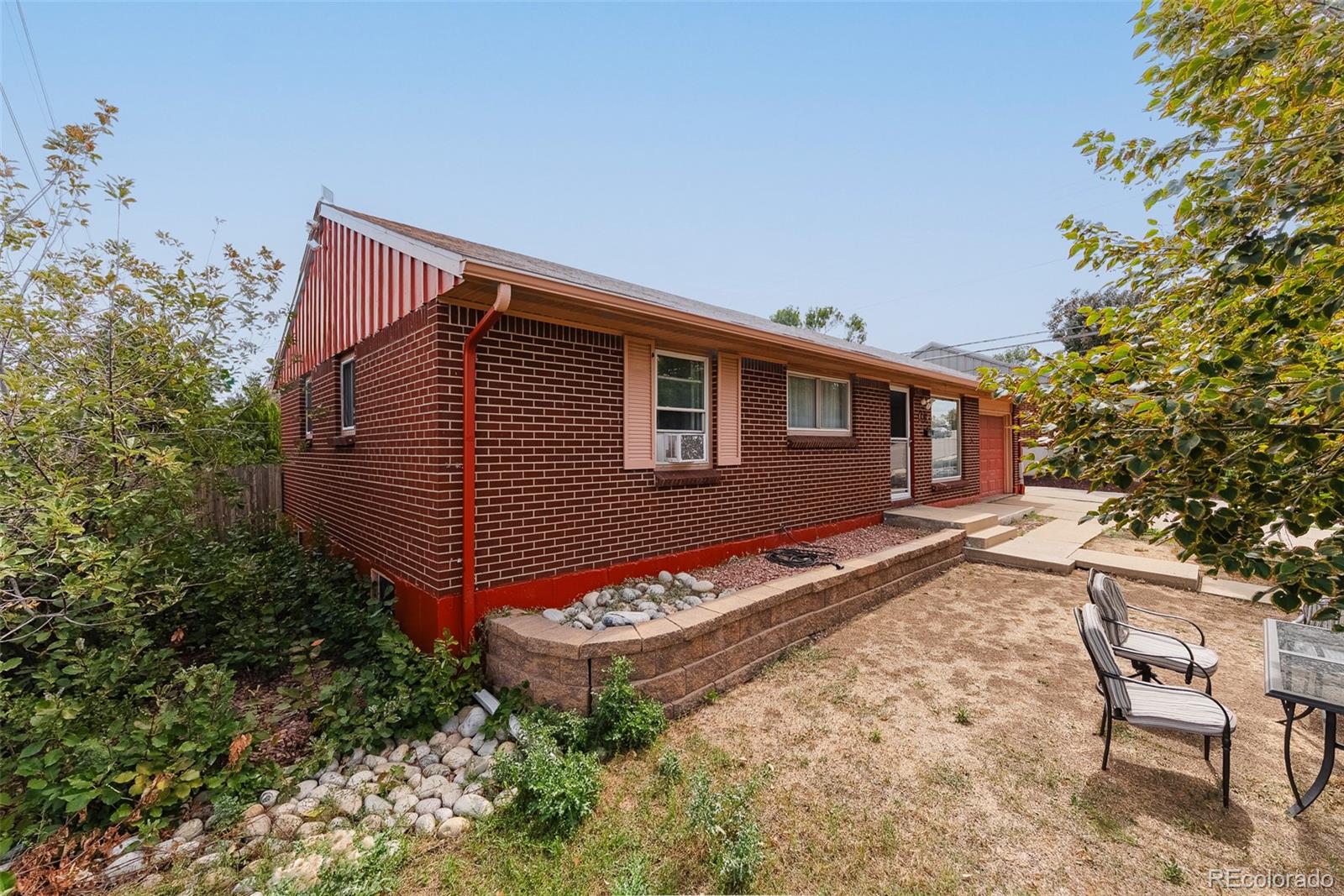 8382 Navajo St, Denver, CO 80221