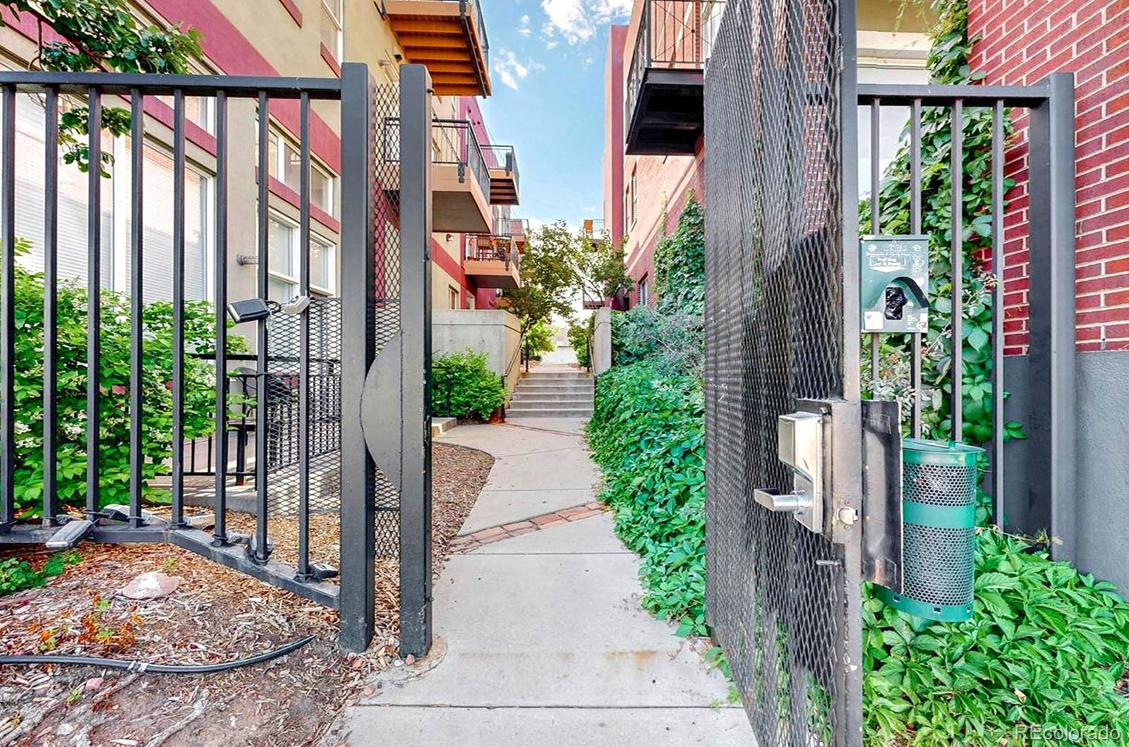 1521 Central St #2D, Denver, CO 80211