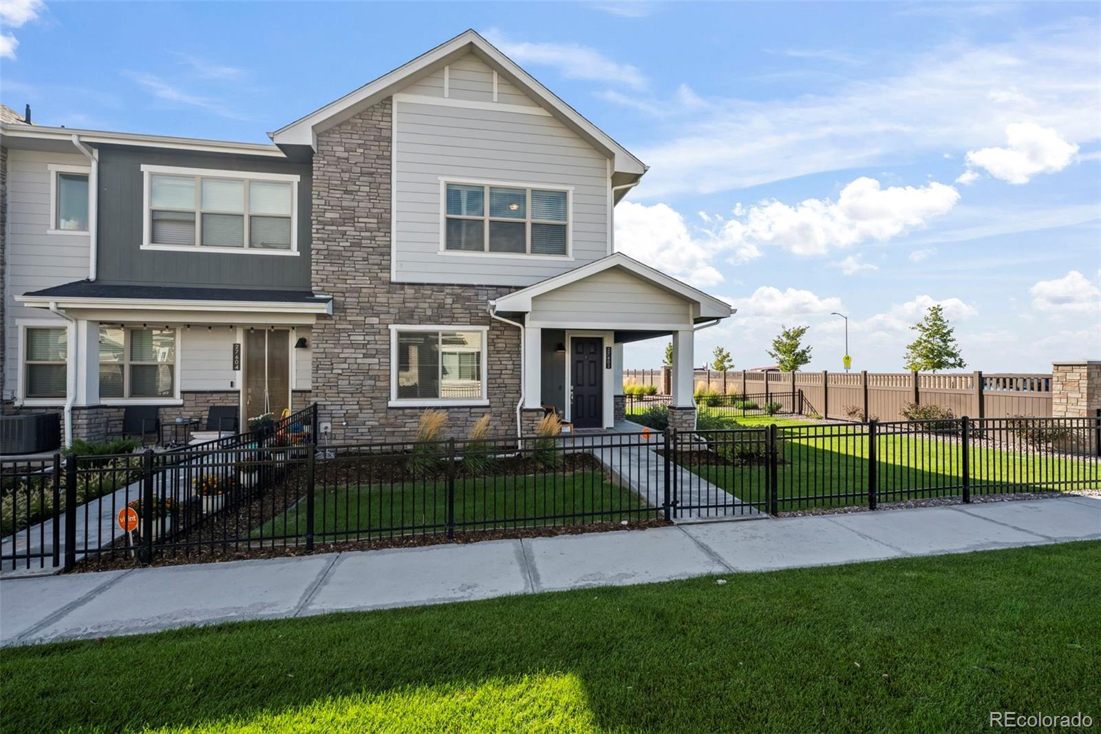 27602 E 1st Ave, Aurora, CO 80018