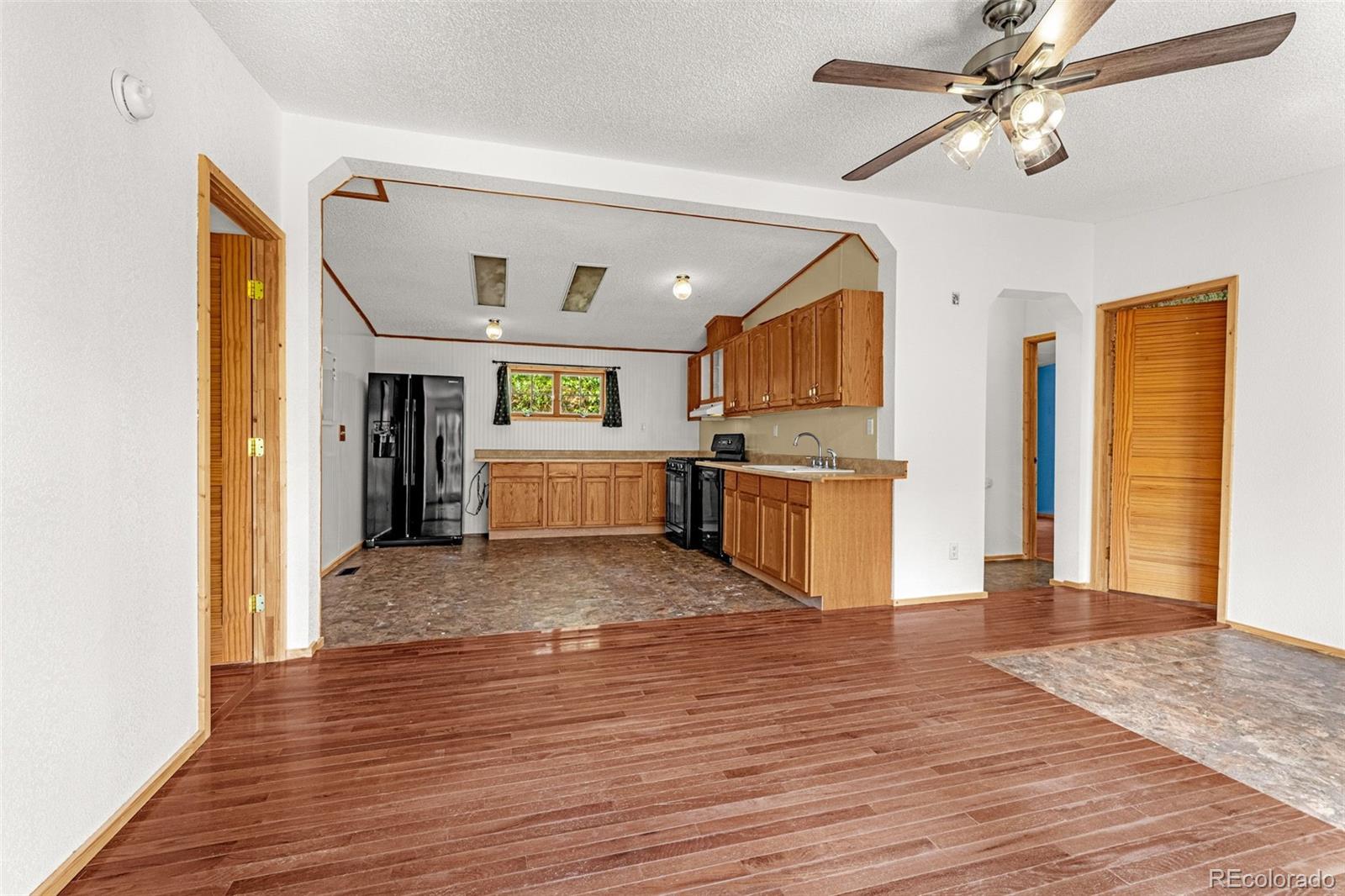 22 Silver Trl, Florissant, CO 80816