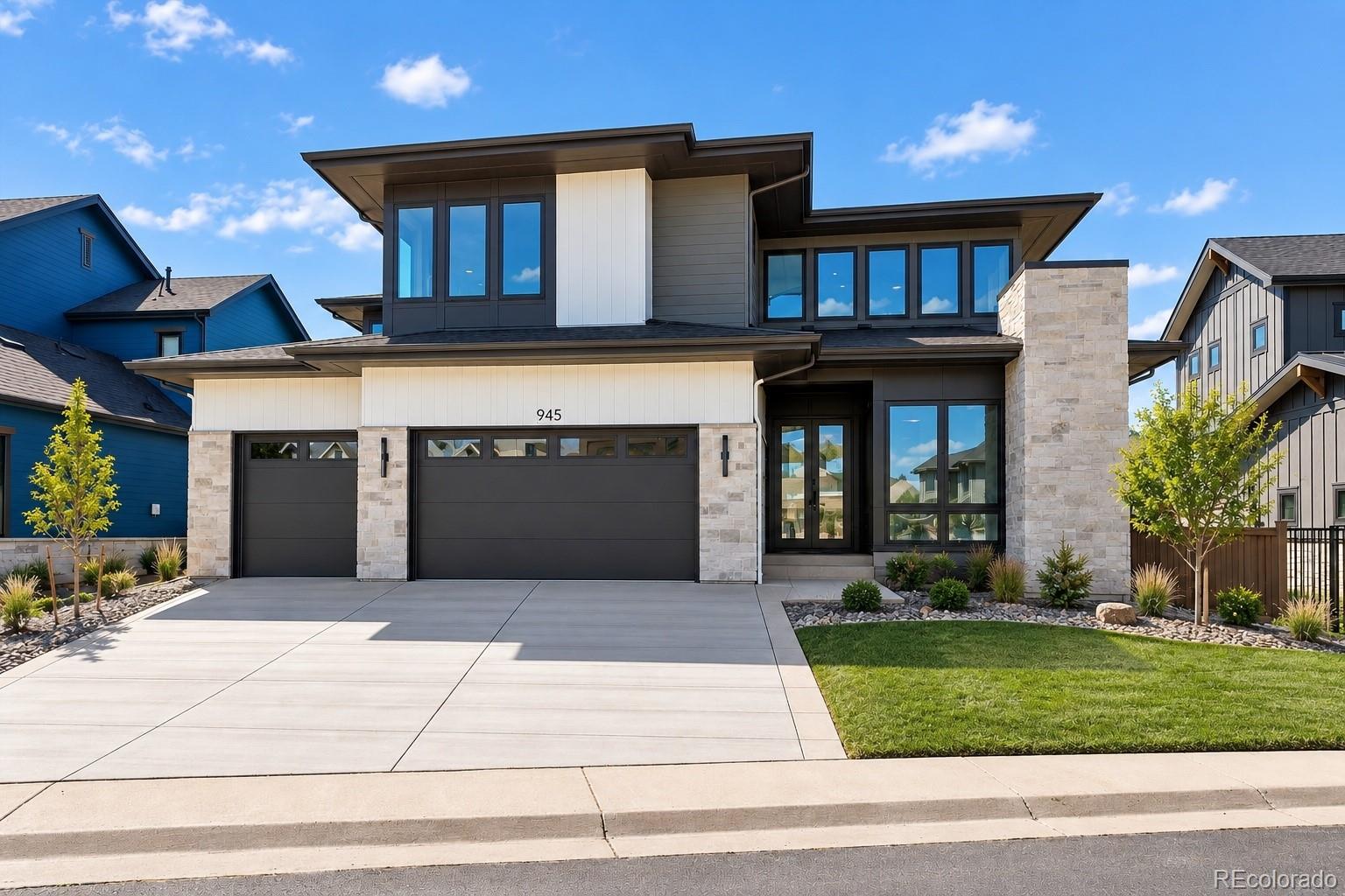 945 Saint Andrews Ln, Louisville, CO 80027