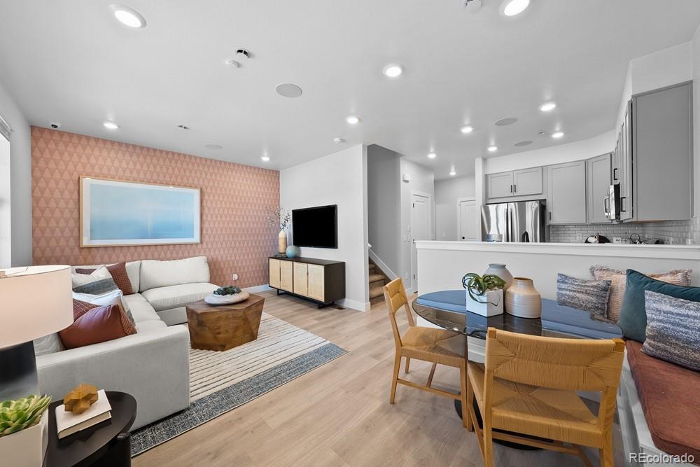 9022 Quartz Ct, Arvada, CO 80007