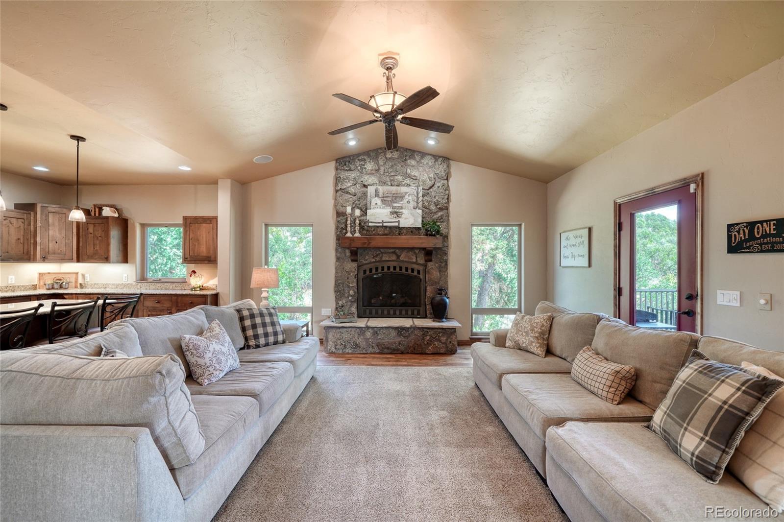 990 Hamilton Creek Rd, Coaldale, CO 81222
