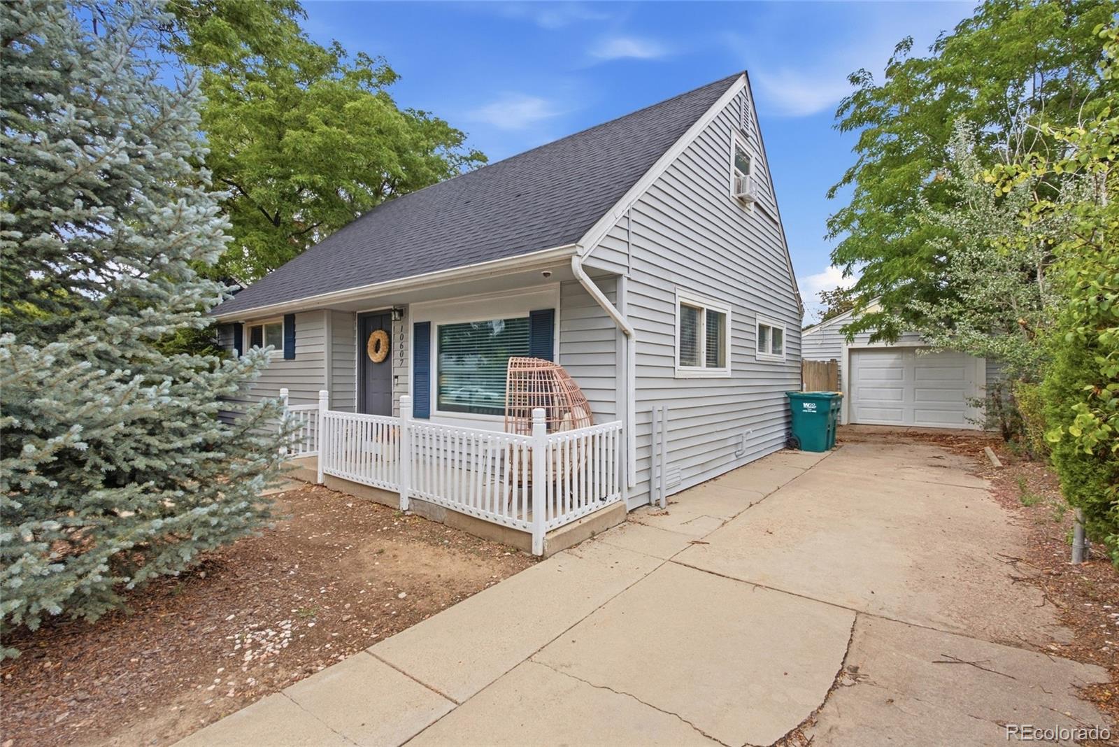 10607 Lowry Pl, Aurora, CO 80010