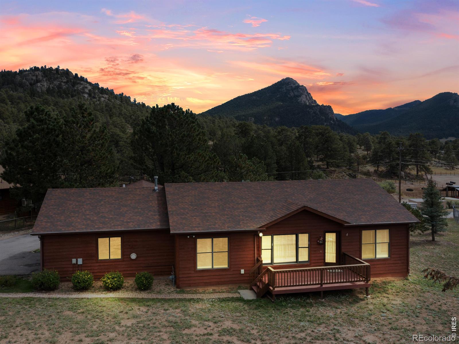 1850 Raven Ave, Estes Park, CO 80517