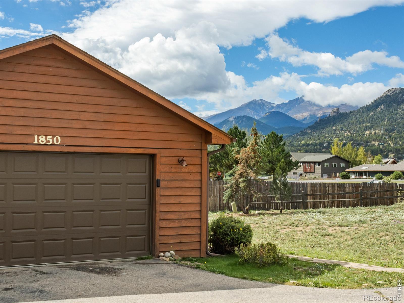 1850 Raven Ave, Estes Park, CO 80517