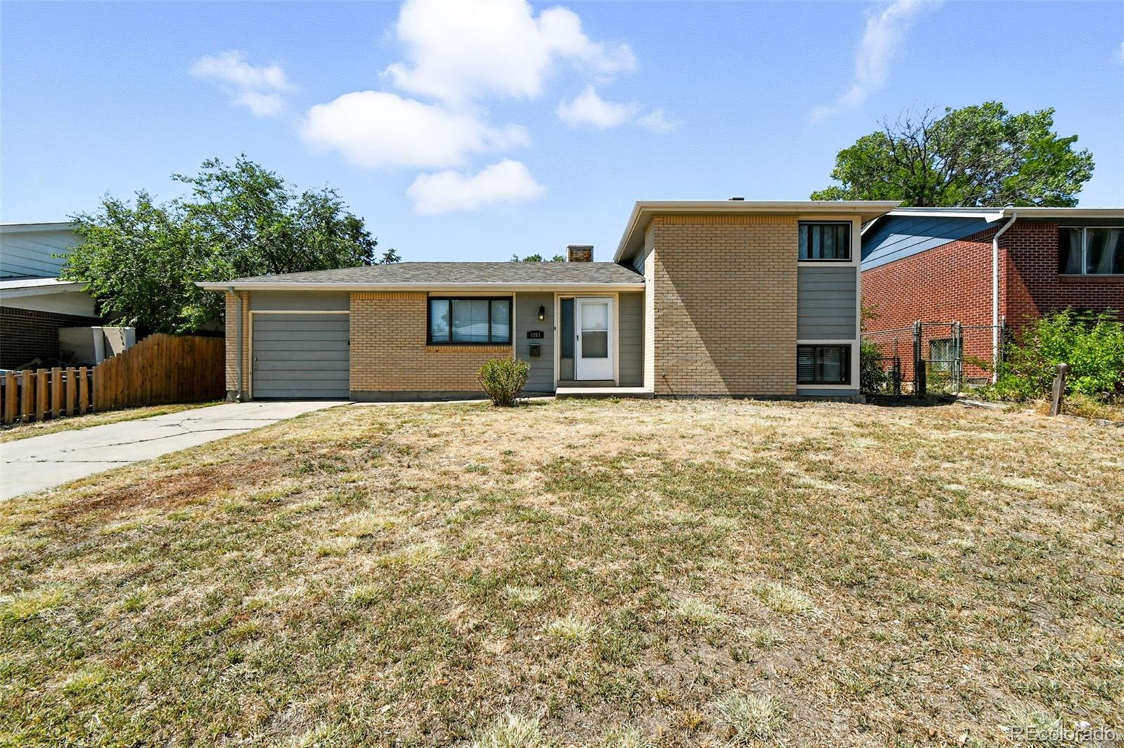 3207 Carson St, Aurora, CO 80011