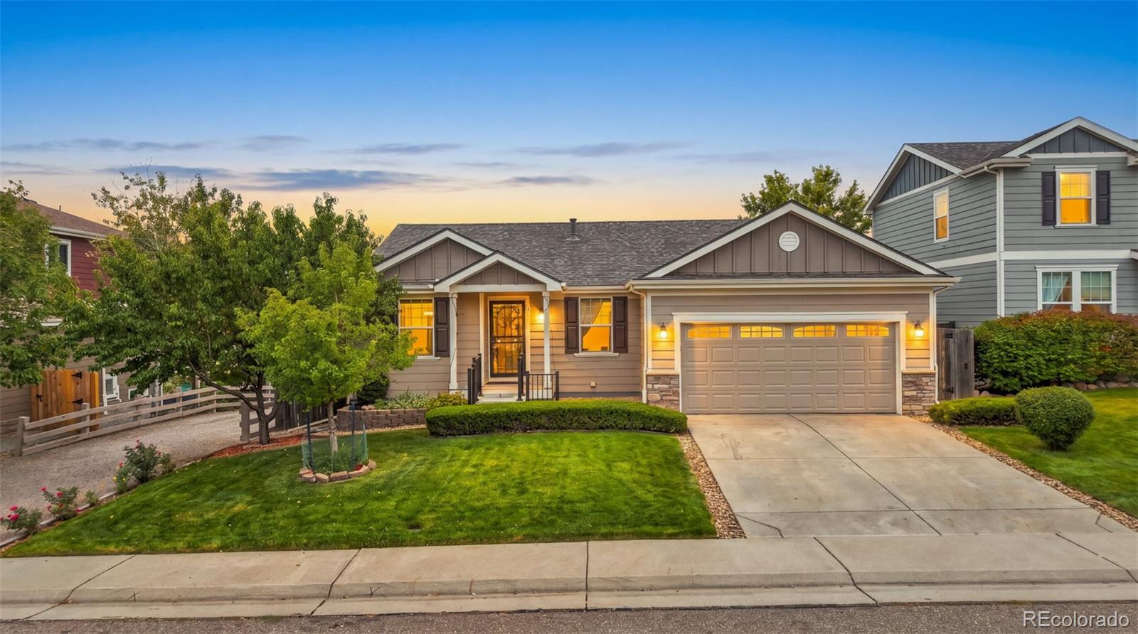 9846 W Swarthmore Dr, Littleton, CO 80123