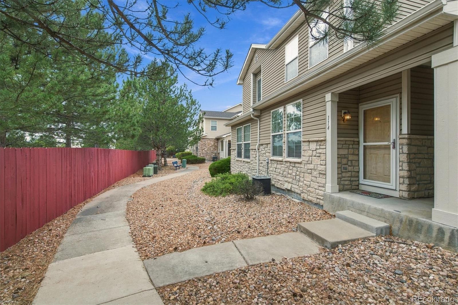 114 Foxglove Dr, Brighton, CO 80601