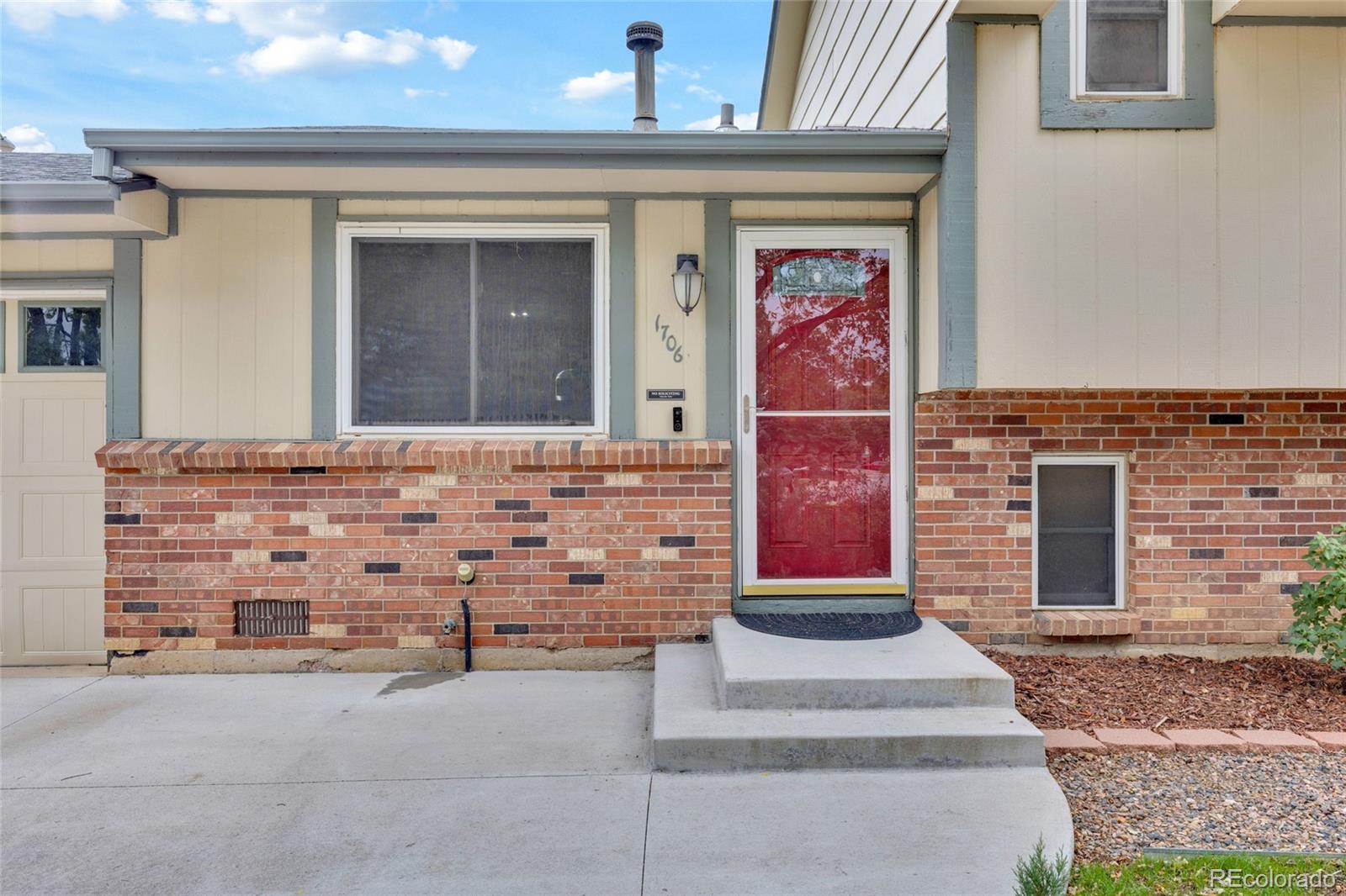 1706 S Memphis St, Aurora, CO 80017