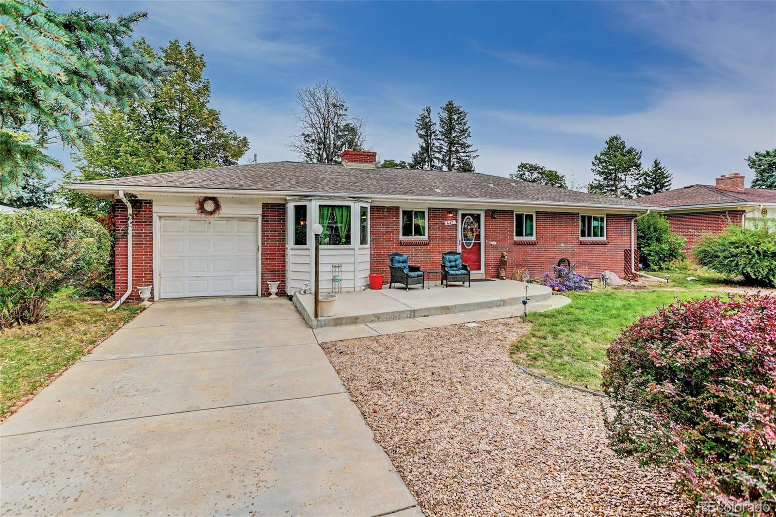 647 W Valleyview Ave, Littleton, CO 80120