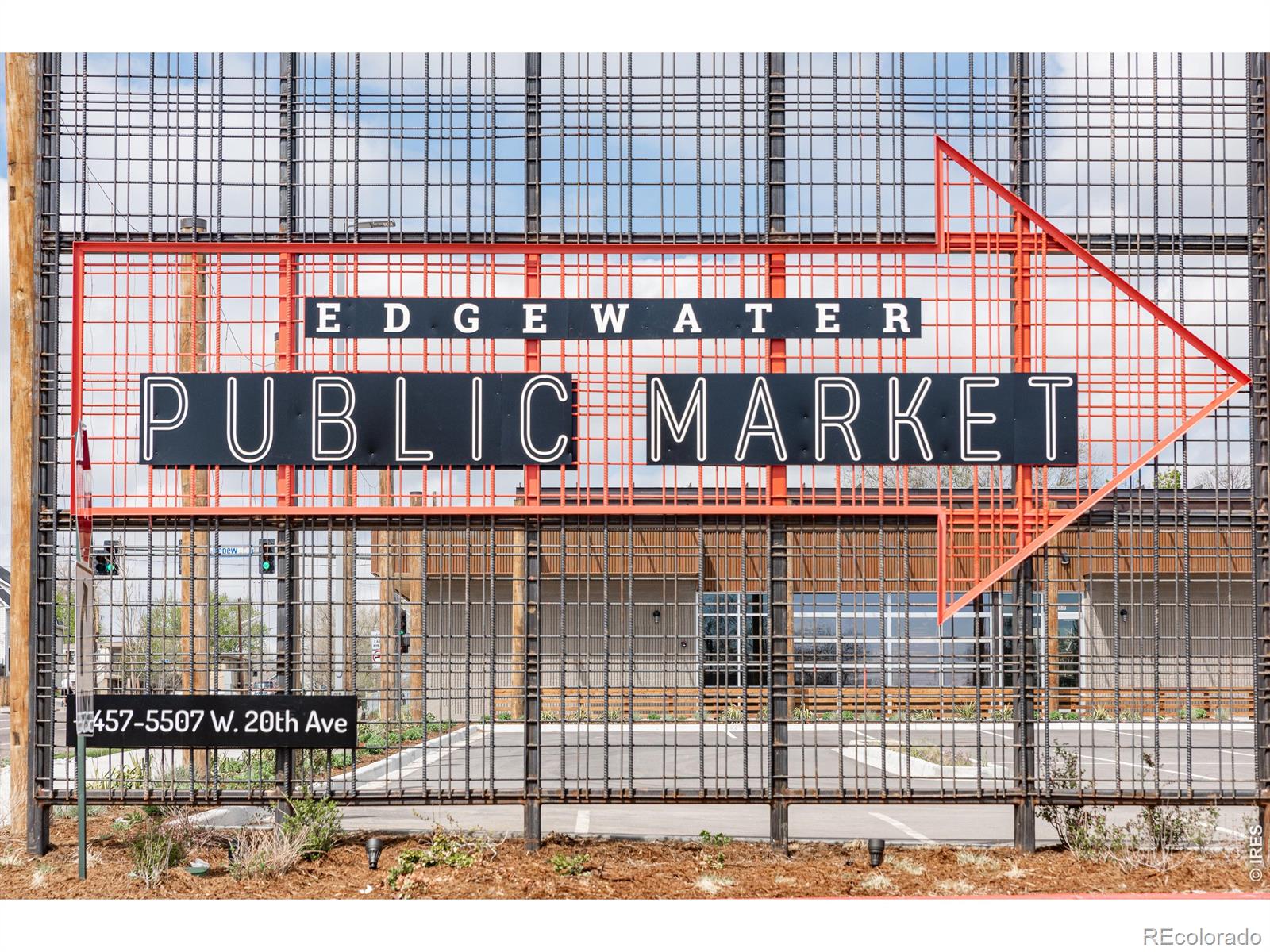 2485 Oak St, Denver, CO 80212