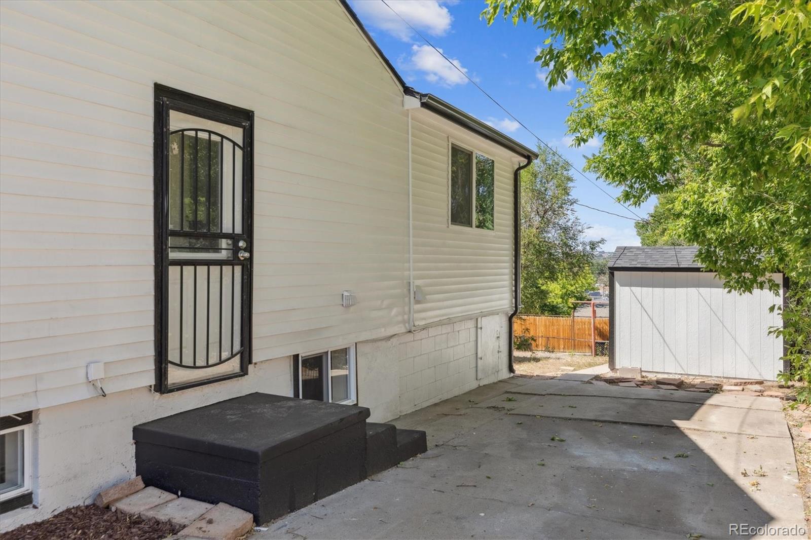 2785 W Archer Pl, Denver, CO 80219
