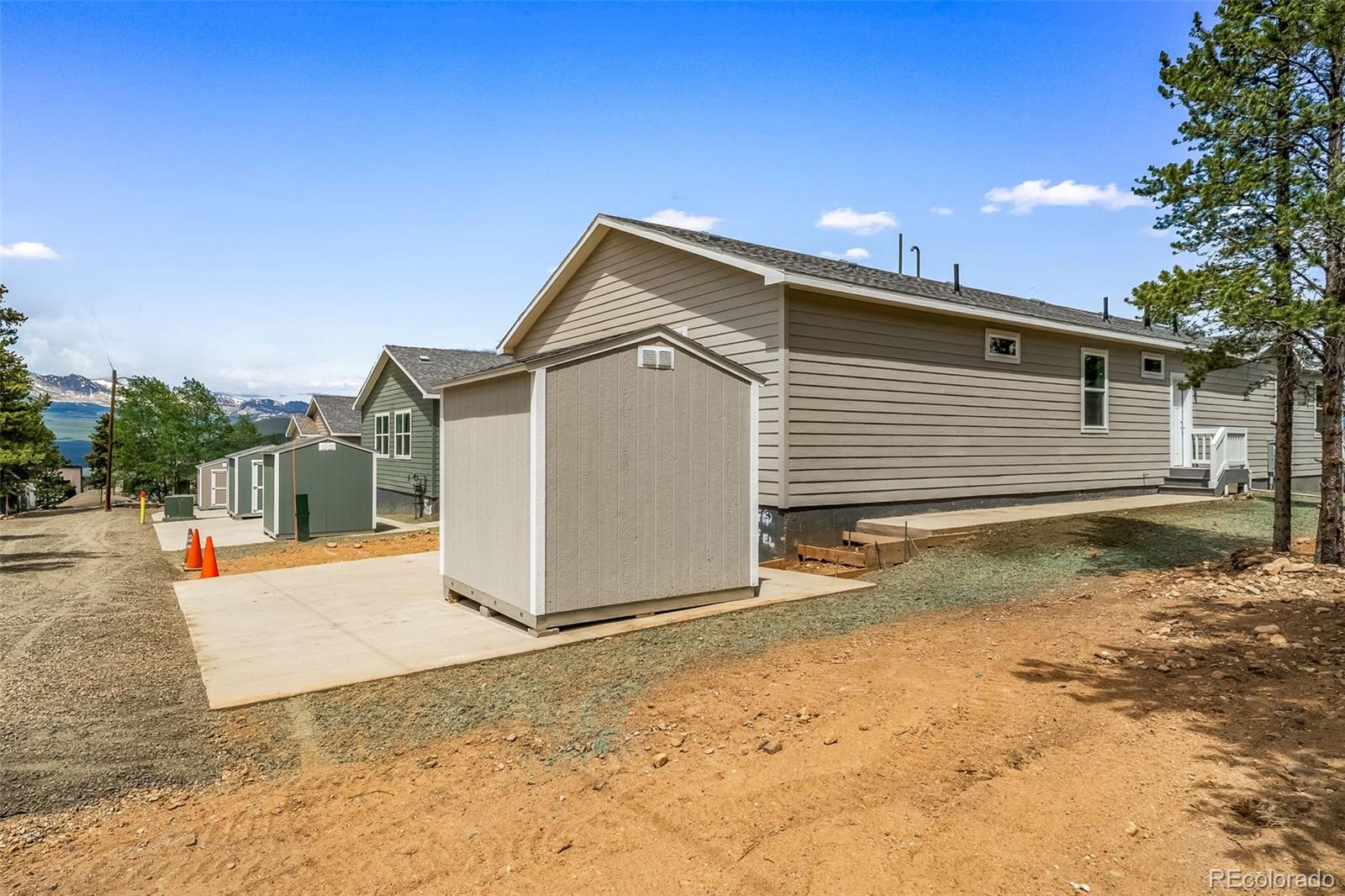 712 W 3rd St, Leadville, CO 80461