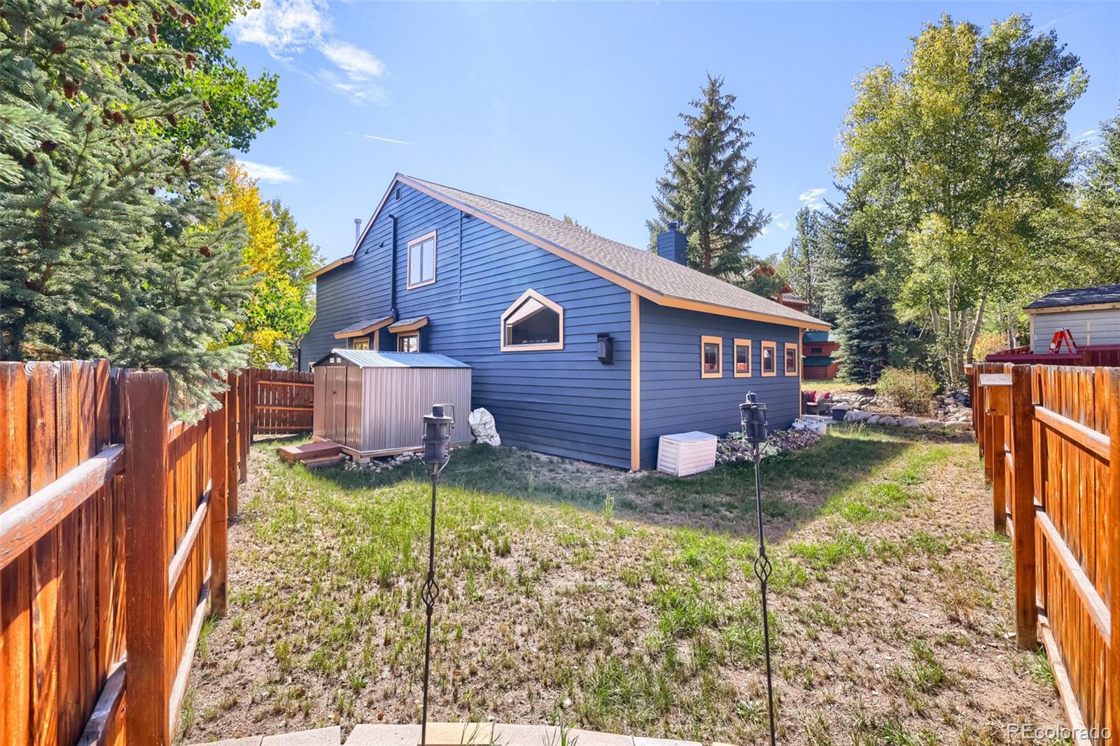 460 W Coyote Dr, Silverthorne, CO 80498