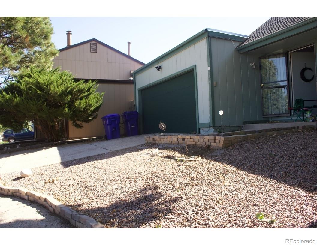 725 San Bruno Pl, Colorado Springs, CO 80906