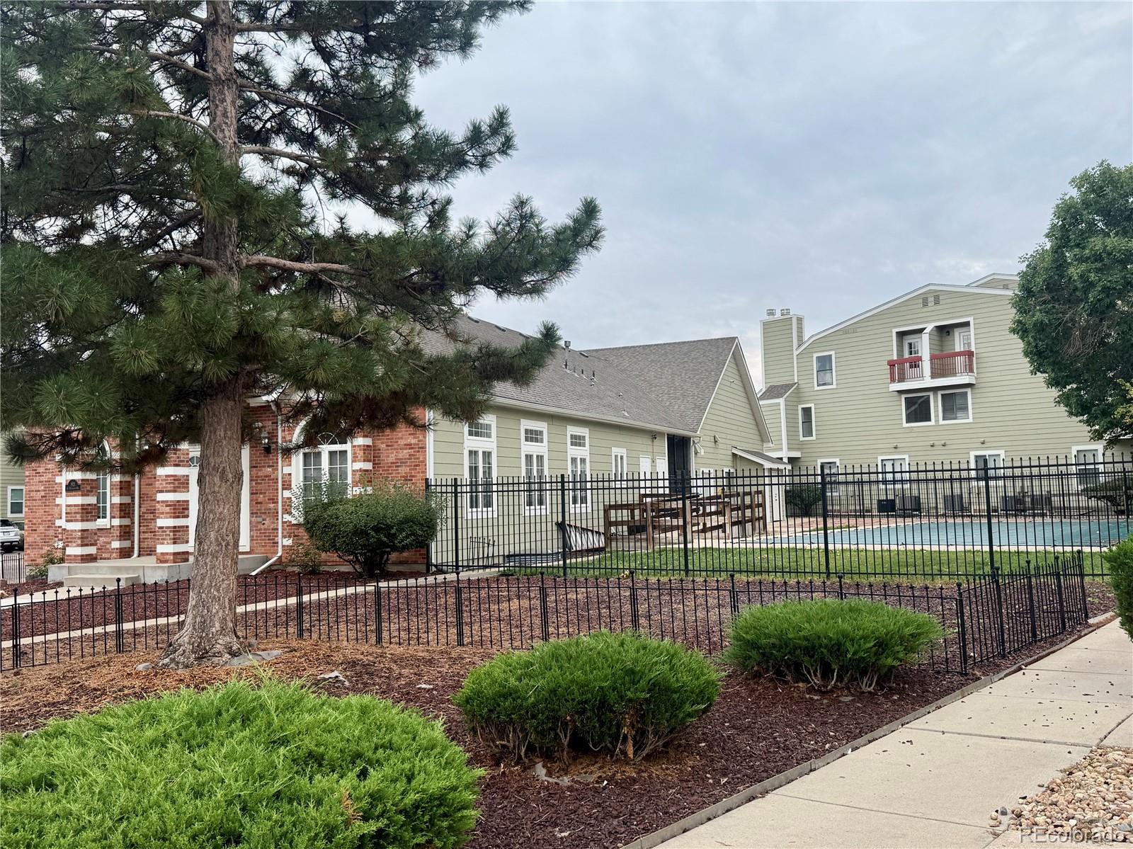 972 S Dearborn Way #5, Aurora, CO 80012